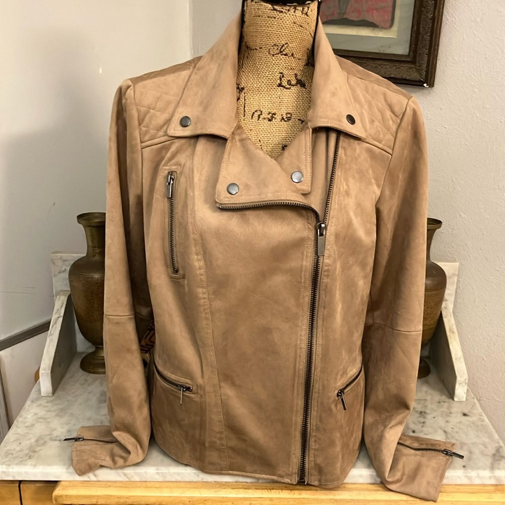 Gorgeous Faux Leather Jacket by Kut From The Kloth Tan And Gold!! XL!!